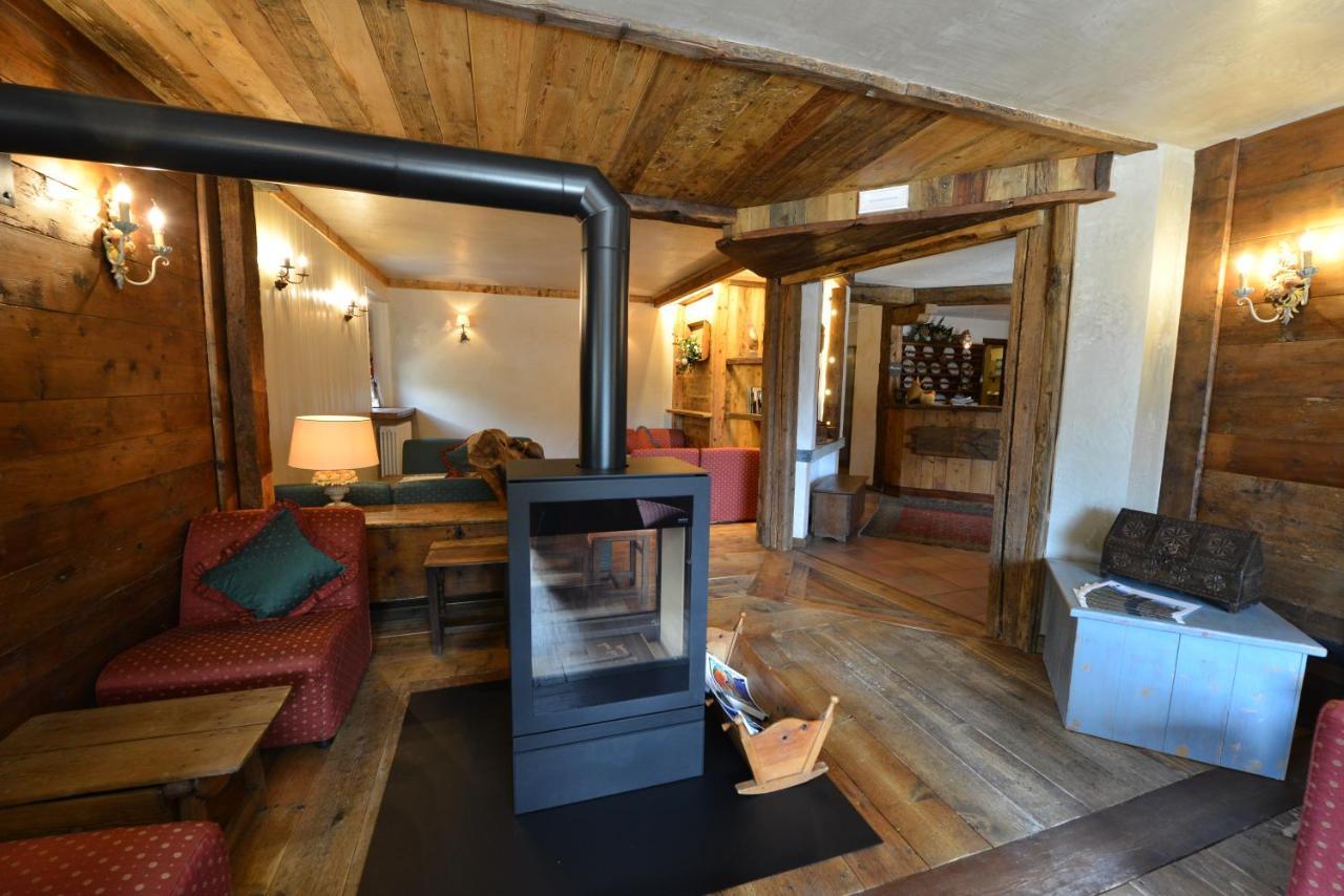 La Madonnina Del Gran Paradiso Wellness Hotel Cogne Buitenkant foto