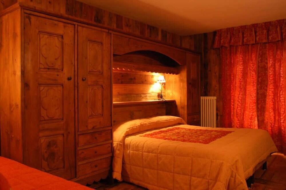 La Madonnina Del Gran Paradiso Wellness Hotel Cogne Buitenkant foto