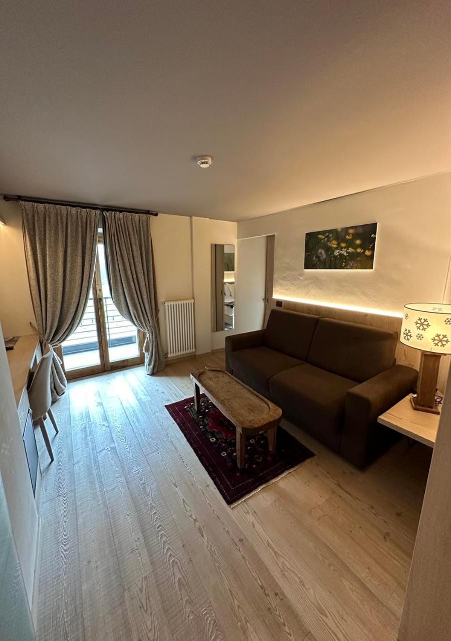 La Madonnina Del Gran Paradiso Wellness Hotel Cogne Buitenkant foto