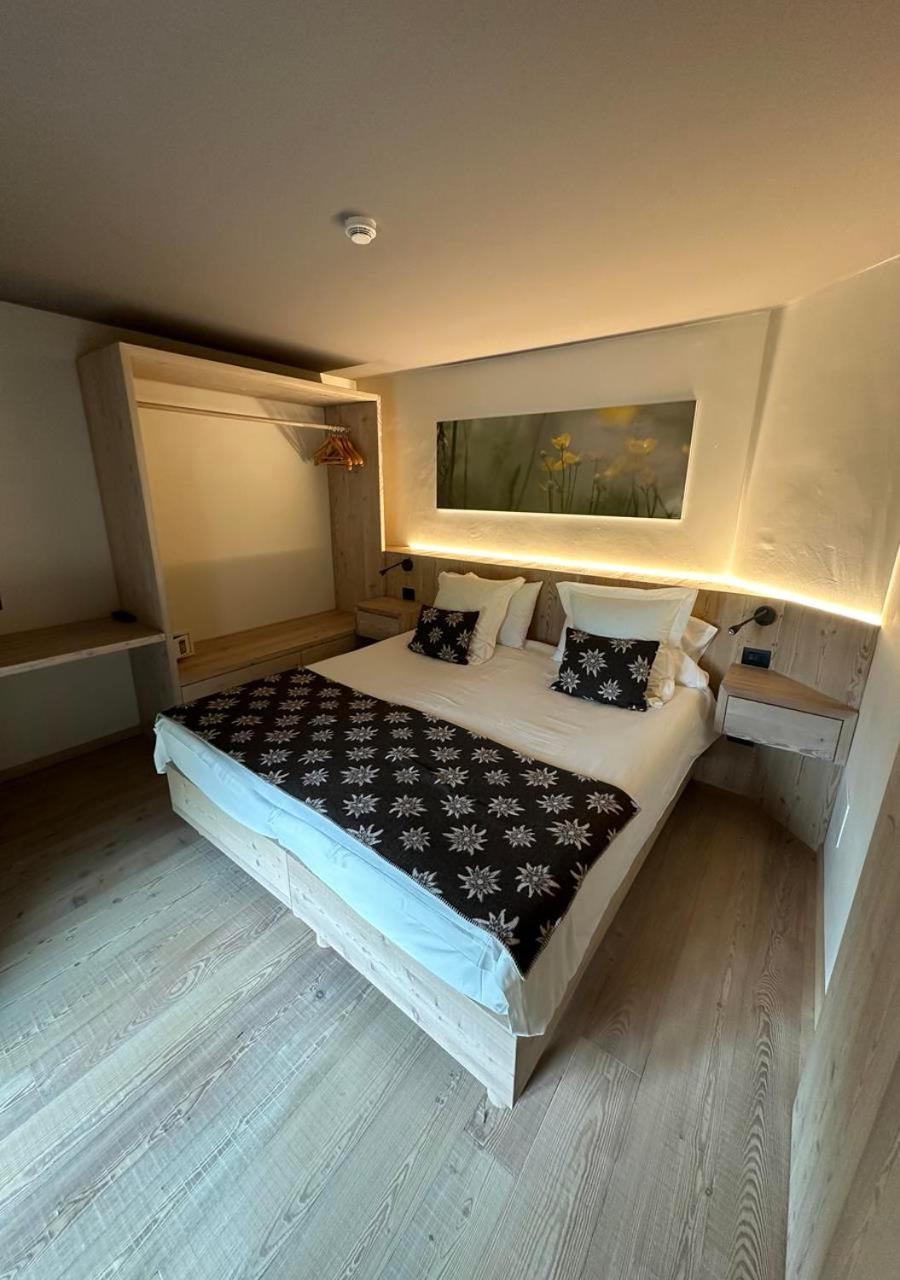 La Madonnina Del Gran Paradiso Wellness Hotel Cogne Buitenkant foto