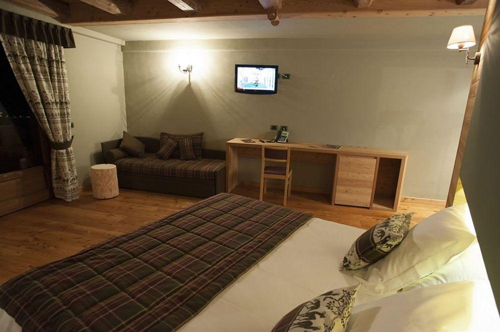 La Madonnina Del Gran Paradiso Wellness Hotel Cogne Buitenkant foto